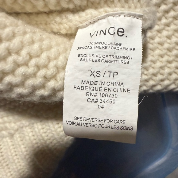 Vince Cashmere Turtleneck Sweater #294N - Picture 3 of 3